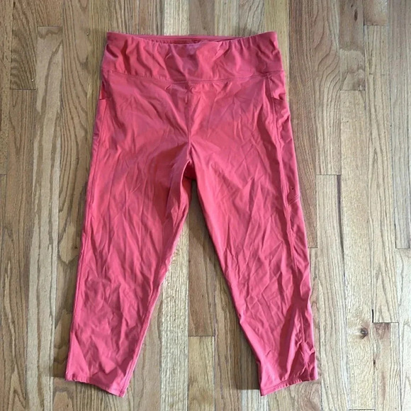 Vuori sz XL super soft studio legging pockets great pre owned condition - Picture 1 of 5